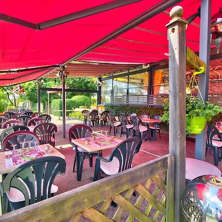 Logis Restaurant Le Du Mont Roland 4*