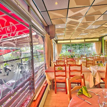 Logis Restaurant Le Du Mont Roland 4*